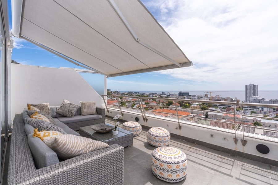 To Let 4 Bedroom Property for Rent in Fresnaye Western Cape